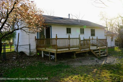 125 Adams Ave, Browns Mills, NJ 08015-3831