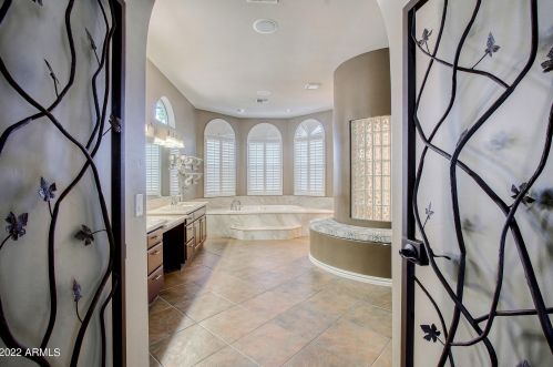 13810 34th St, Phoenix AZ  85032-5305 exterior