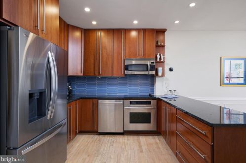 1908 New Hampshire Ave, Washington DC 20009-3310 exterior