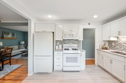 6110 Savio Dr, Saint Louis MO 63123-2761 exterior