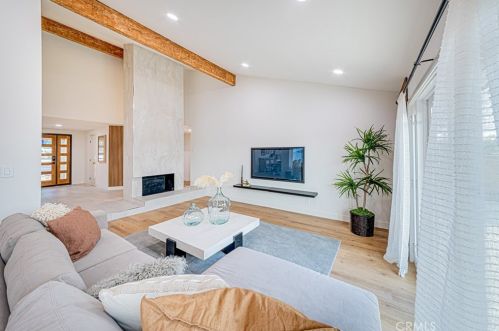 851 Adlena Dr, Fullerton CA  92833-2349 exterior