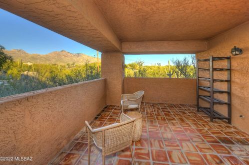 835 Placita Del Mirador, Tucson AZ 85718-1973 exterior