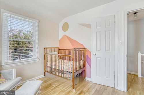 6014 Kings Hwy, Alexandria VA  22303-2232 exterior