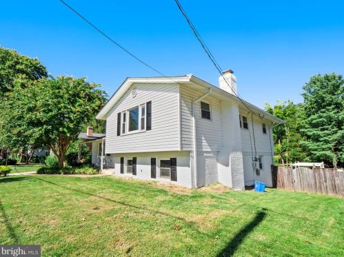 11839 Enid Dr, Rockville MD 20854-3454 exterior