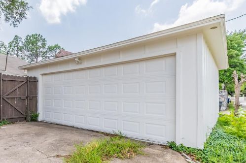 7609 Dentcrest Dr, Dallas TX 75254-8025 exterior