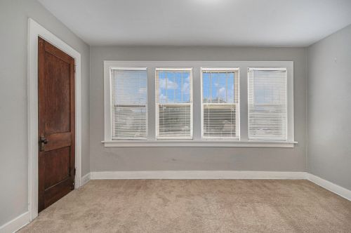 1636 Kalamazoo Ave, Grand Rapids MI 49508-5536 exterior