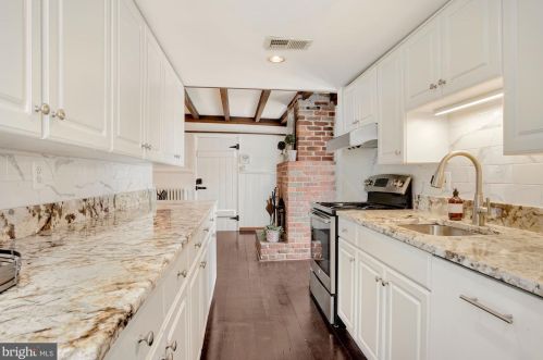 307 Great Falls Rd, Rockville MD exterior