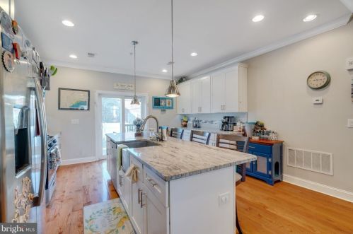 1936 Cumberland St, Philadelphia PA 19125-0037 exterior