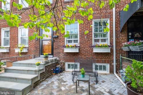 404 Fayette St, Alexandria VA  22314-2229 exterior