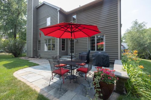 12566 Dover Dr, Saint Paul, MN 55124-5238