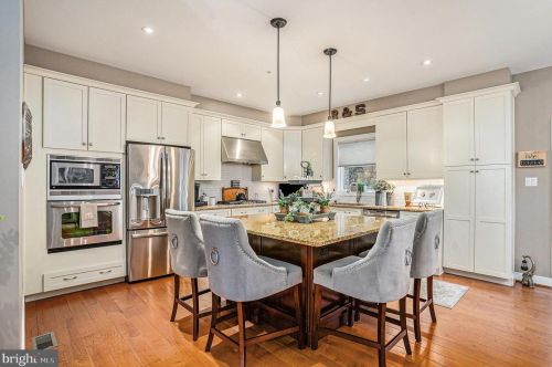 4329 Boone St, Philadelphia PA  19128-4904 exterior