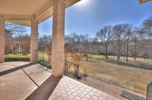 30505 Berry Crk Dr, Georgetown TX 78628-1138 exterior