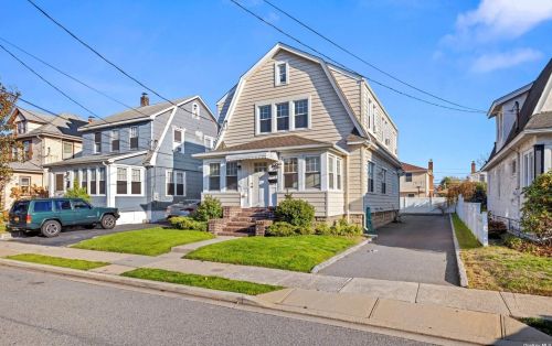 19 High St, Valley Stream NY 11581-1417 exterior