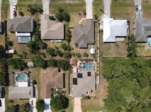 276 Ferris Dr, Fort Pierce FL 34983-8625 exterior