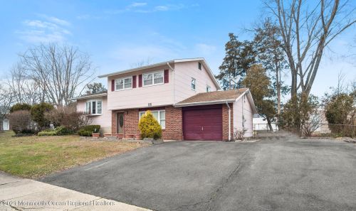 22 Connecticut Concourse, Jackson Twp NJ 08527-1425 exterior