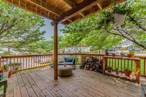 1502 Oriole Ln, Saint Louis MO 63144-1110 exterior