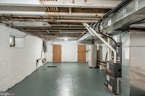 273 Hermitage St, Philadelphia PA  19127-1012 exterior