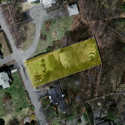 18 Rockland Pl, Newton MA 02464-1215 aerial view