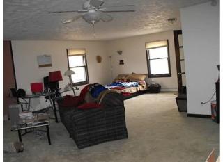 1447 Summit St, Lawrence KS  66044-3661 exterior