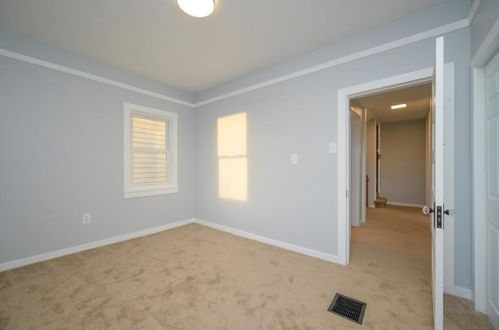 127 Laurel Ave, Pittsburgh PA 15202-3710 exterior