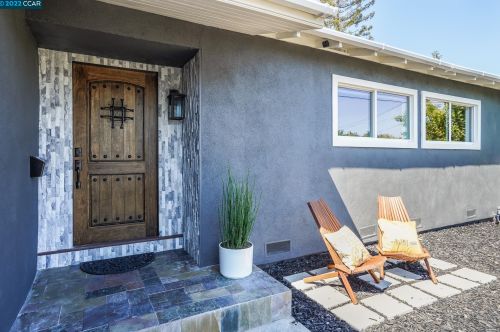 1871 Larkspur Ct, Concord, CA 94519-1104