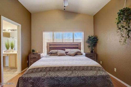 530 Bluefield Ave, Phoenix AZ 85032-1420 exterior