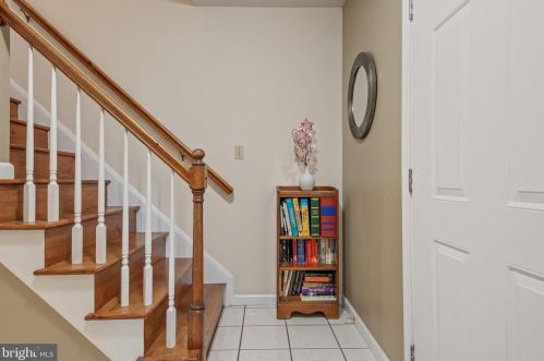 1707 Crossfield Dr, Lancaster PA 17603-6789 exterior