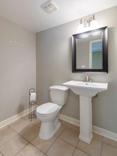 6769 Lockridge Dr, Atlanta GA 30360-1555 exterior