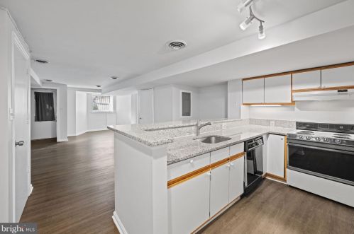 1819 Riggs Pl, Washington DC  20009-6139 exterior