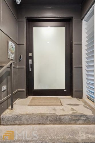 2385 Coosawattee Dr, Atlanta, GA 30319-3975