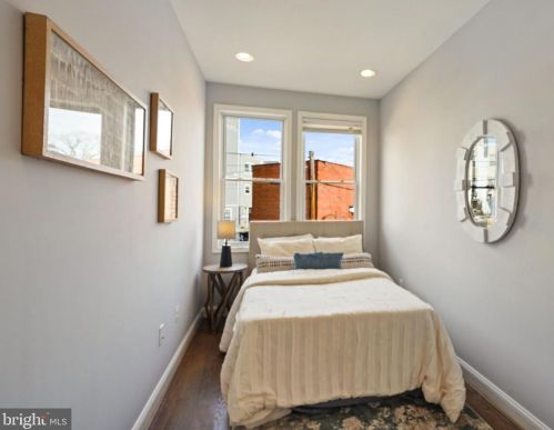 1268 Owen Pl, Washington DC 20002-2808 exterior