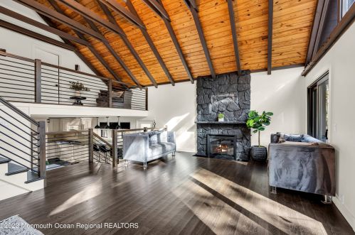 218 Chandler Rd, Jackson Twp NJ  08527-4339 exterior