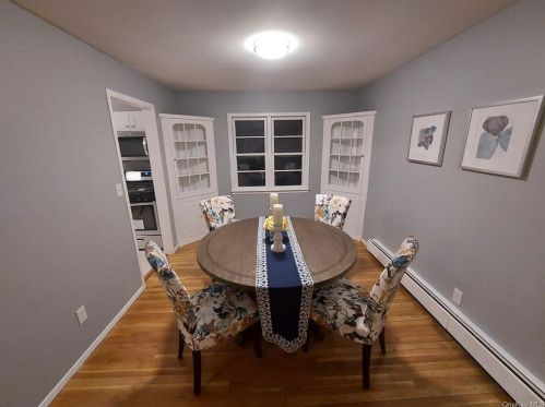 72 Stuart Dr, Poughkeepsie NY 12603-4714 exterior