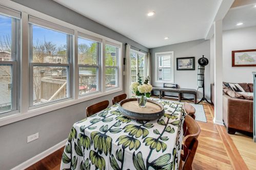 3450 Hamlin Ave, Chicago IL 60655-3915 exterior