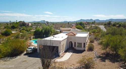 4670 Paseo De Los Cerritos, Tucson AZ 85745-9552 exterior