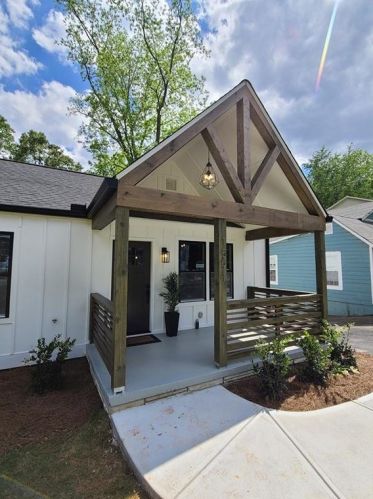 1591 Liberty Ave, Atlanta GA  30317-2308 exterior