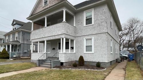 25 Clinton St, Manchester CT  06040-6129 exterior