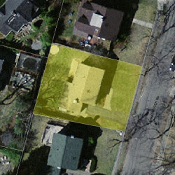 93 Manchester Rd, Newton MA  02461-1132 aerial view