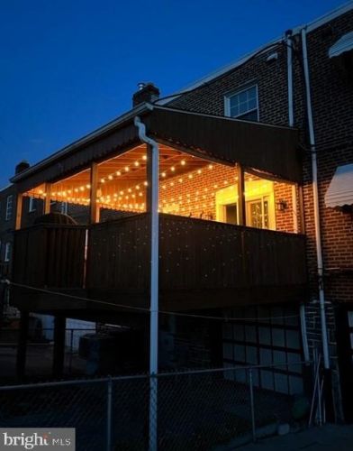 7158 Erdrick St, Philadelphia PA 19135-2602 exterior