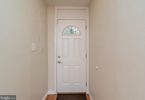 1357 Emerald St, Washington DC 20002-5431 exterior