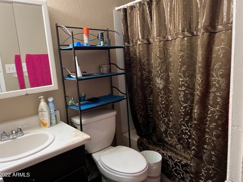 4261 67 Ln, Phoenix AZ 85033-8249 exterior