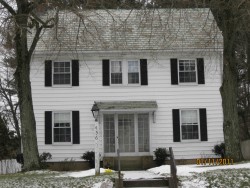 456 Crafts St, Newton, MA 02465-1703