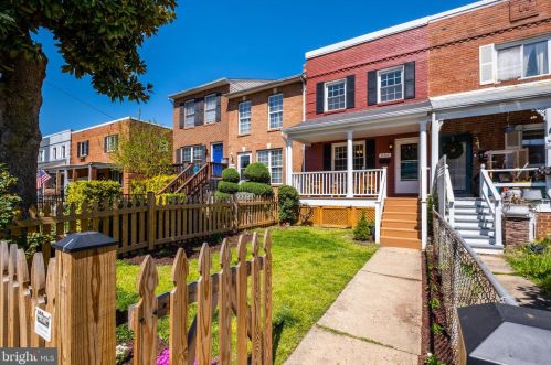 236 Lynhaven Dr, Alexandria, VA 22305-3107