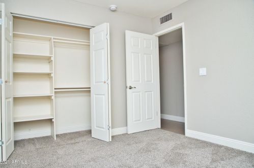 11623 31 Dr, Phoenix AZ 85041-5205 exterior