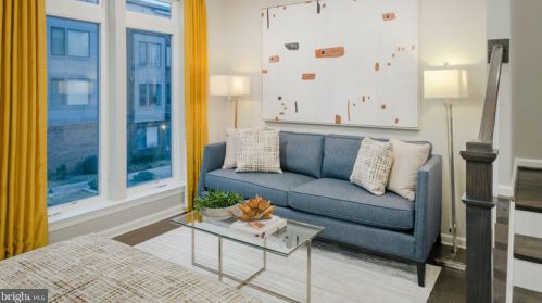 16654 Crabbs Branch Way, Rockville MD 20855-2201 exterior