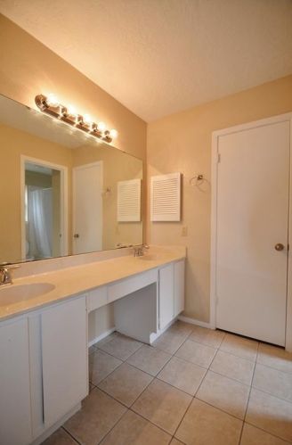 5734 Flax Bourton St, Humble TX 77346-2628 exterior