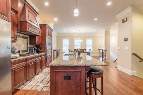 3126 Chestnut Woods Dr, Atlanta GA  30340-3245 exterior