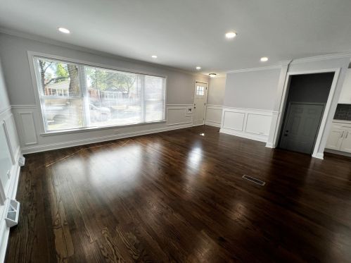 10428 Indiana Ave, Chicago, IL 60628-2821