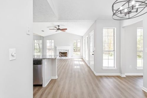 320 Emerald Grn Ct, Atlanta GA 30349-8420 exterior