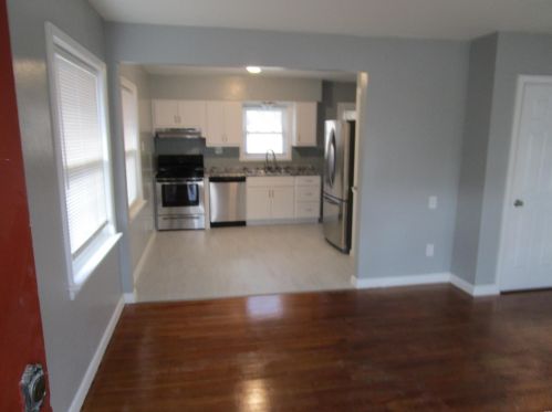 8645 Ardelia Ave, Saint Louis MO 63114-4439 exterior